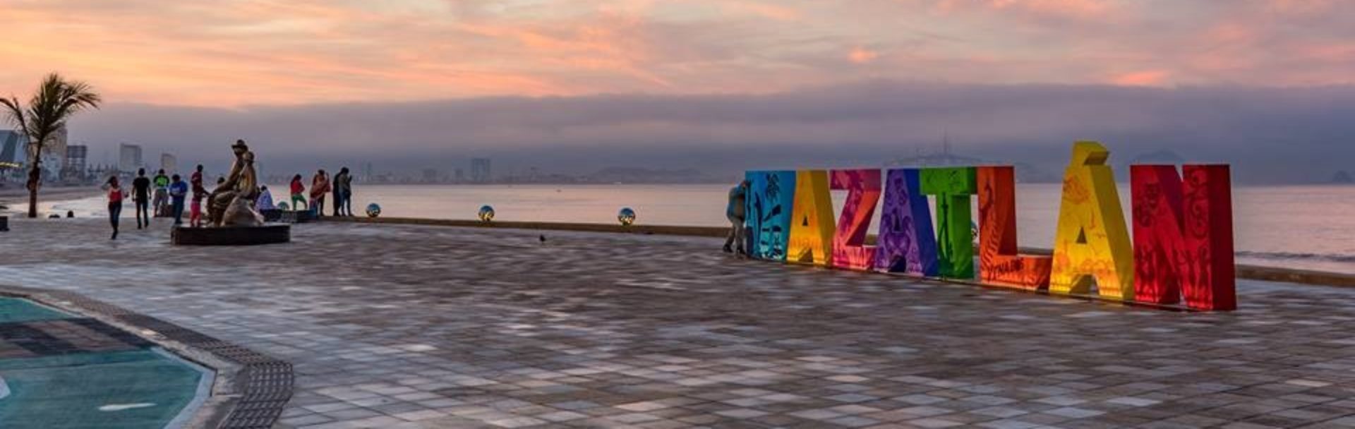 Image result for caminando en malecon mazatlan