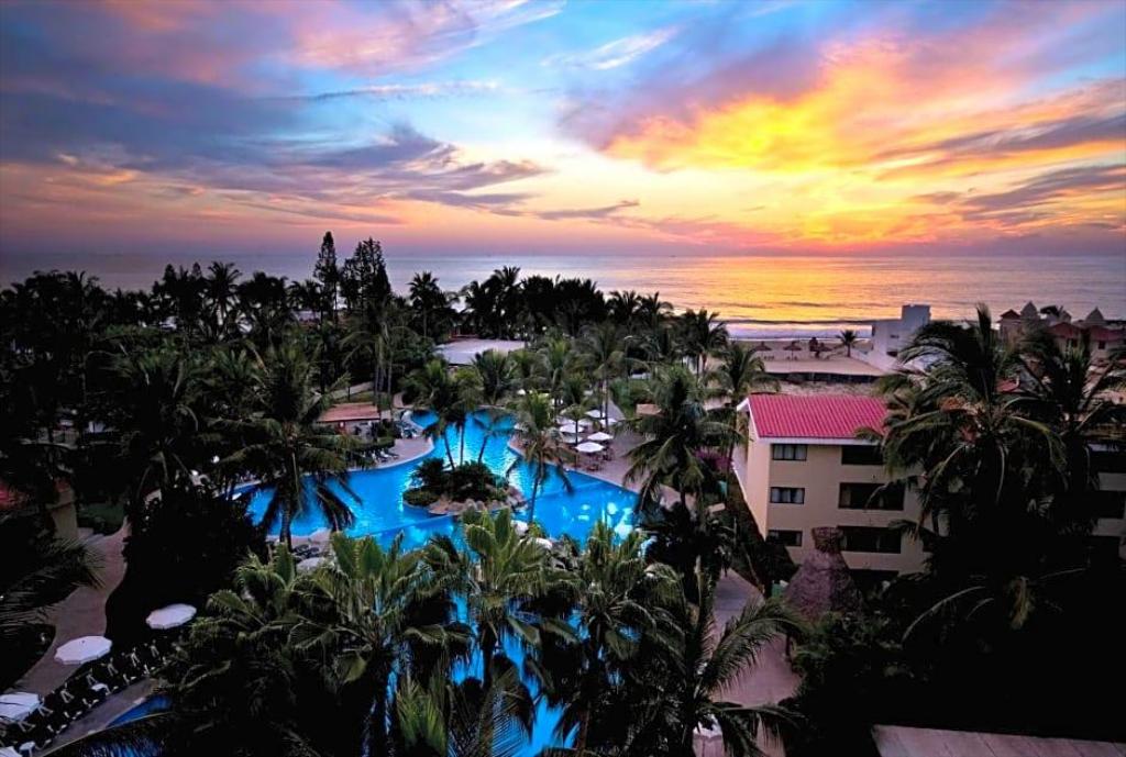 Ocean Breeze Sea Garden Mayan Palace Mazatlán ⭐⭐⭐⭐ | Playa Cerritos